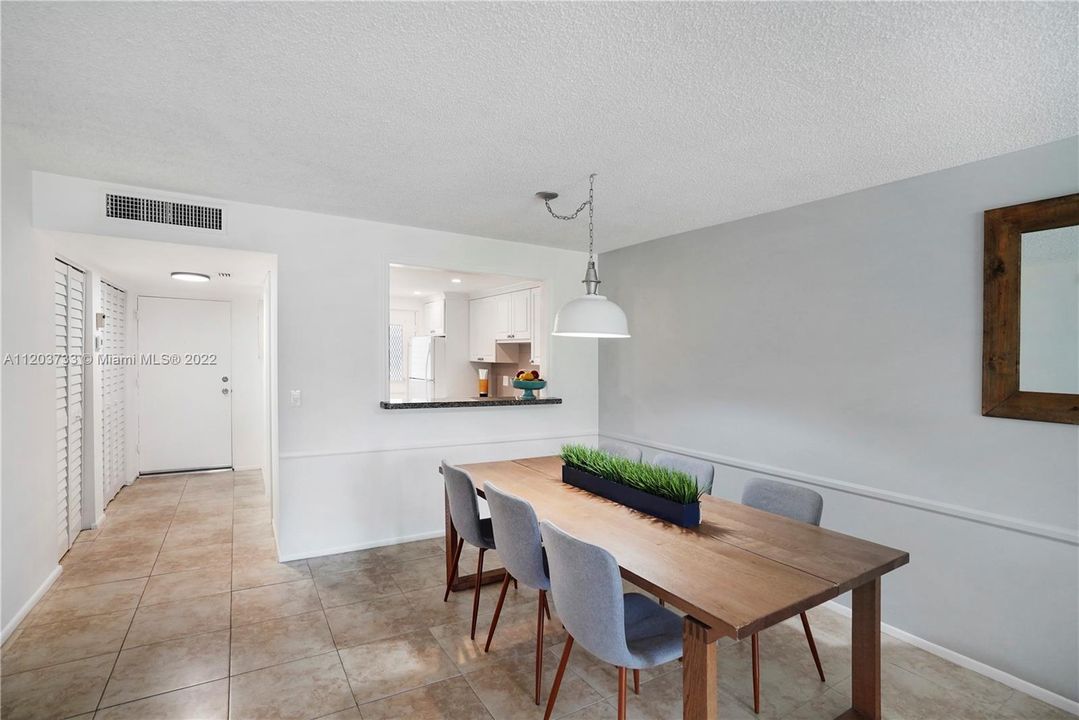 Recently Sold: $275,000 (2 beds, 2 baths, 1050 Square Feet)