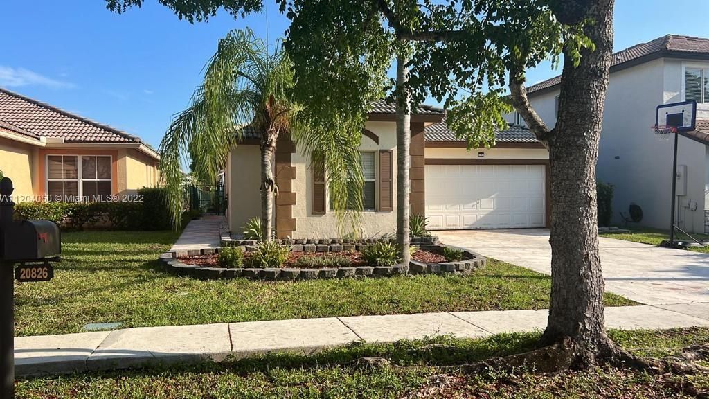 Recently Sold: $500,000 (3 beds, 2 baths, 1637 Square Feet)