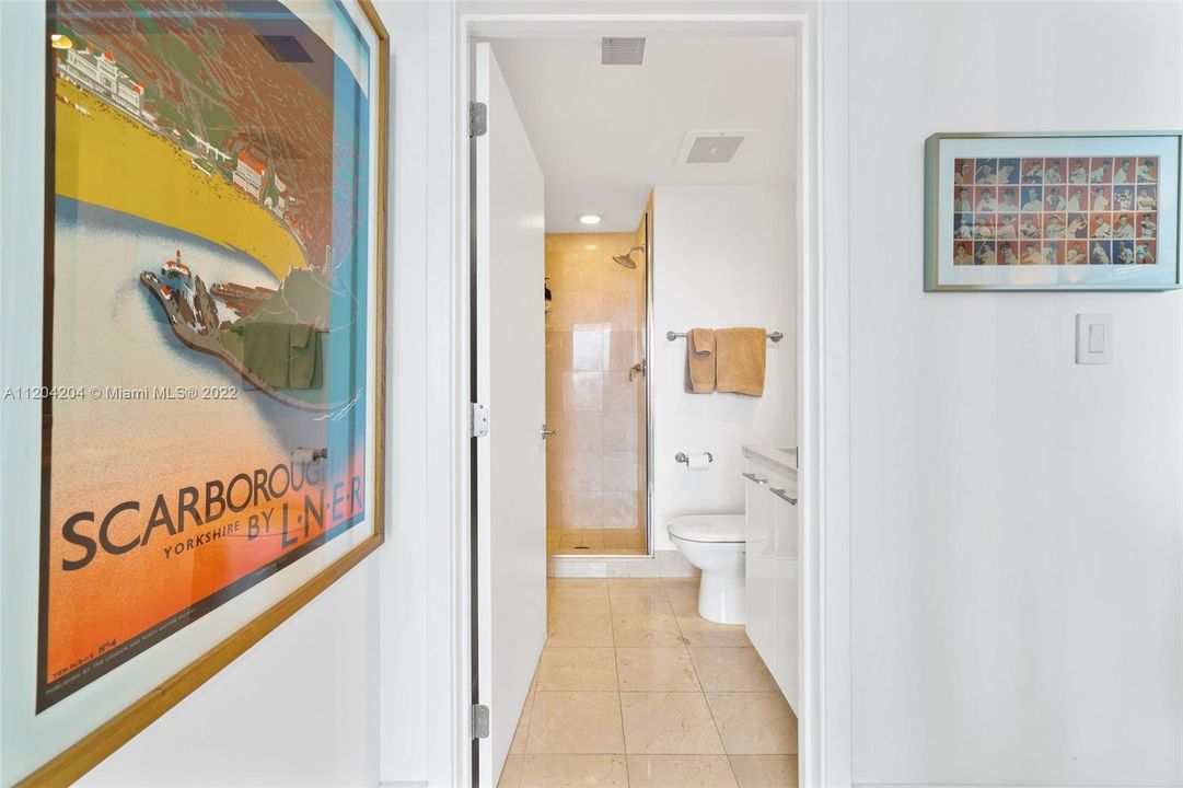 最近售出: $925,000 (2 贝兹, 2 浴室, 1093 平方英尺)