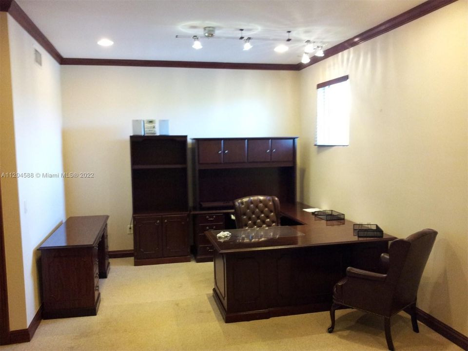 Recently Rented: $3,000 (0 beds, 0 baths, 0 Square Feet)