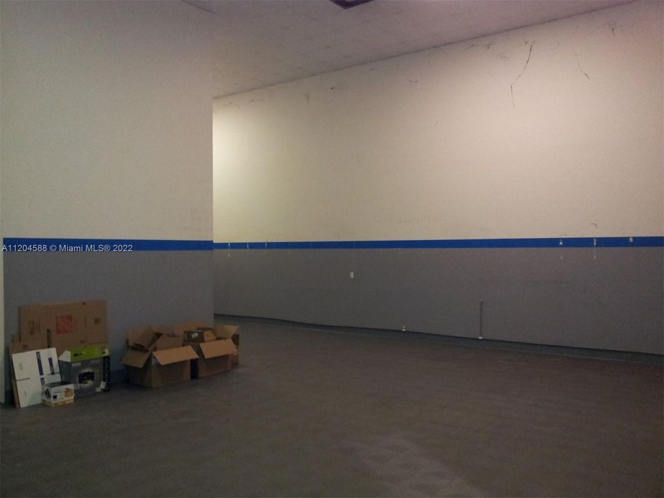 Recently Rented: $3,000 (0 beds, 0 baths, 0 Square Feet)