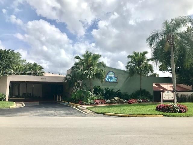 entrance of clubhouse