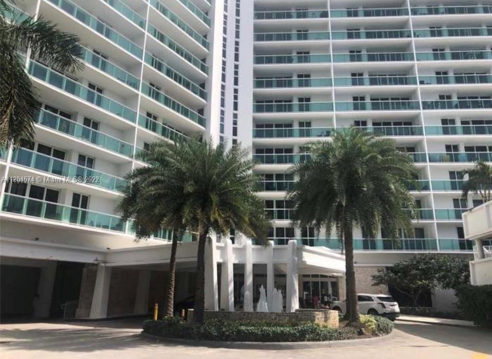 Recently Sold: $615,000 (2 beds, 2 baths, 1357 Square Feet)