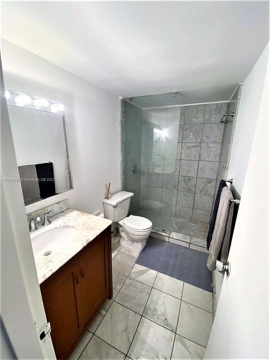Недавно арендовано: $2,250 (0 спален, 1 ванн, 781 Квадратных фут)