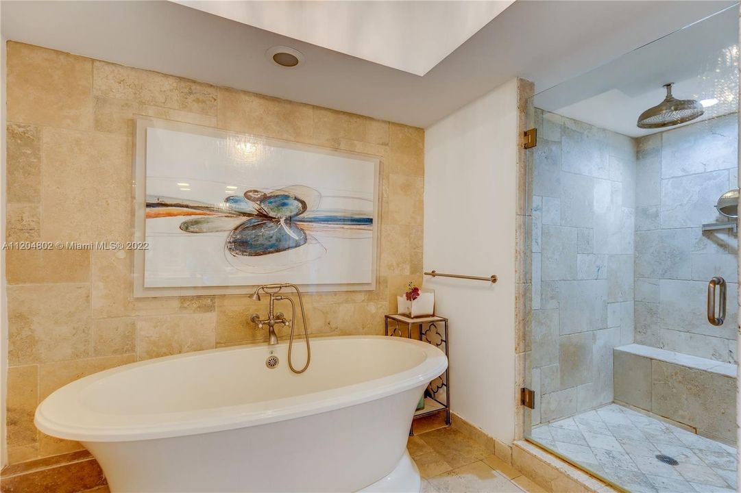 Недавно продано: $1,250,000 (2 спален, 2 ванн, 1869 Квадратных фут)