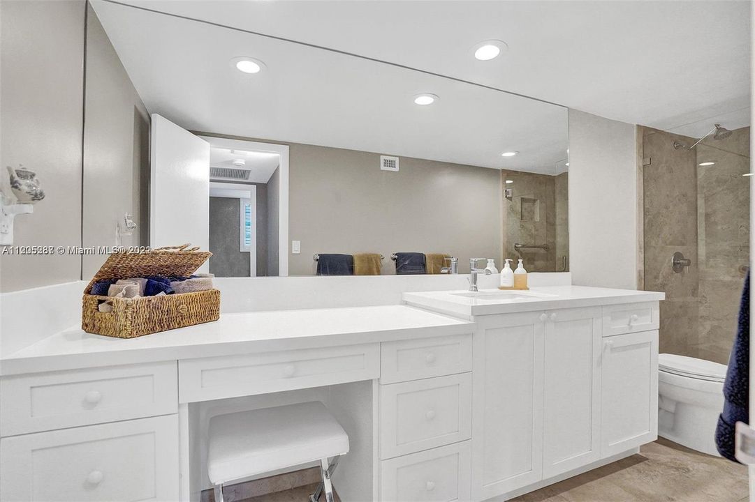 Bathroom Vanity area