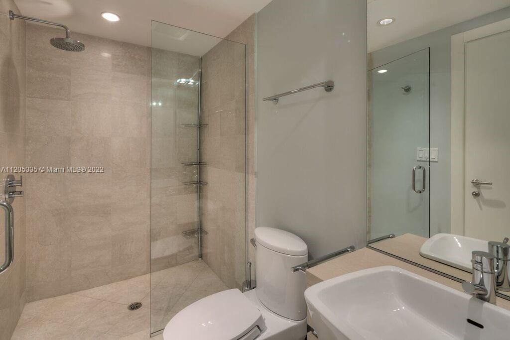 最近租的: $8,500 (2 贝兹, 2 浴室, 1539 平方英尺)