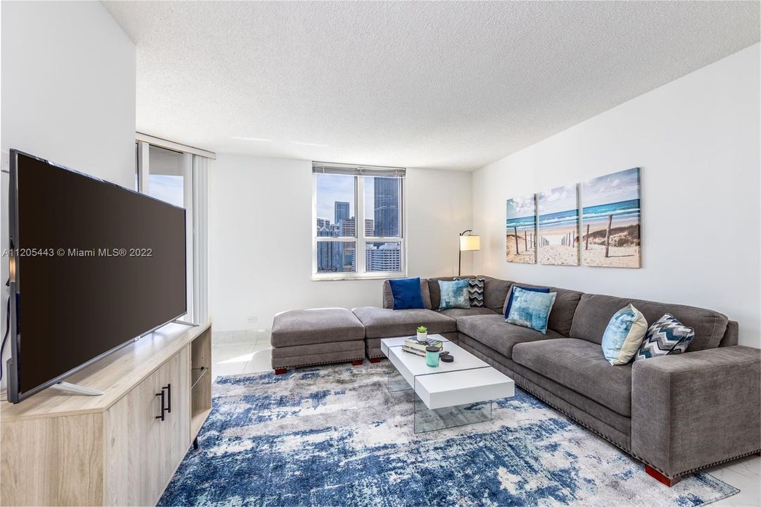 Recently Sold: $475,000 (1 beds, 1 baths, 834 Square Feet)