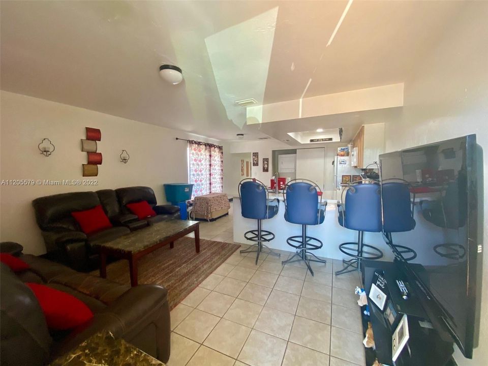 Vendido Recientemente: $249,000 (0 camas, 0 baños, 1552 Pies cuadrados)