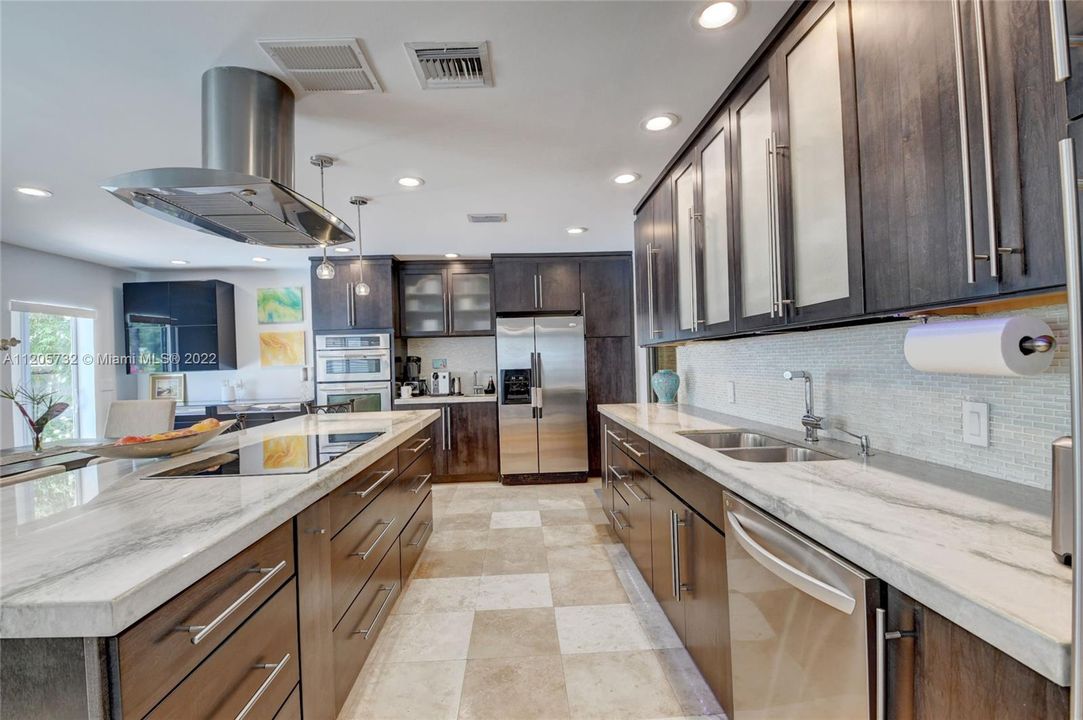 Recently Sold: $1,500,000 (3 beds, 2 baths, 1557 Square Feet)