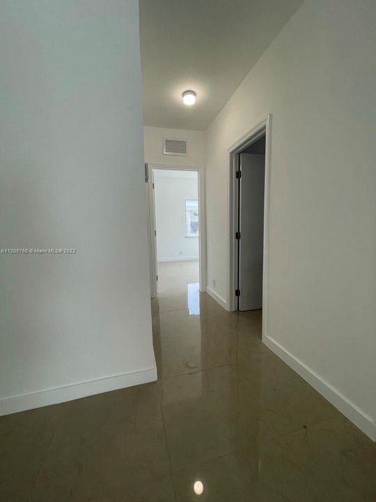 Recently Rented: $2,600 (1 beds, 1 baths, 3779 Square Feet)