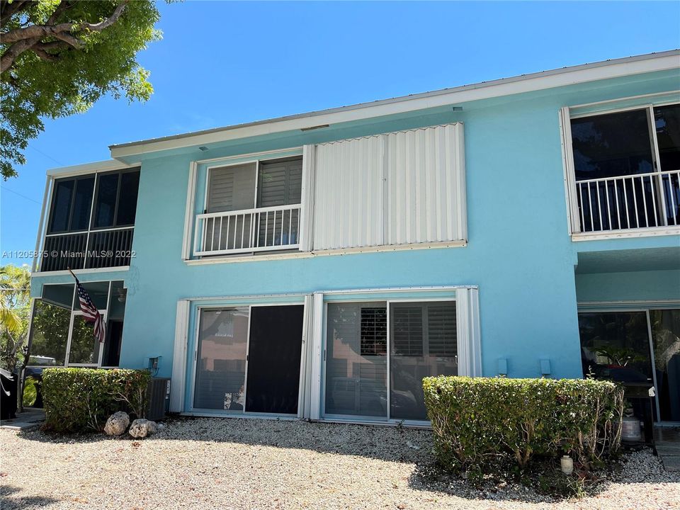 Recently Sold: $449,900 (2 beds, 2 baths, 778 Square Feet)