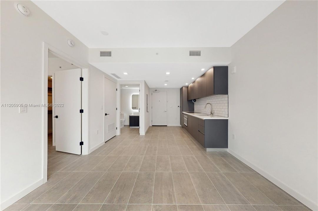 Recently Sold: $469,500 (1 beds, 1 baths, 455 Square Feet)