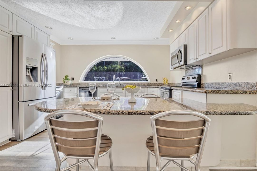 最近售出: $1,695,000 (5 贝兹, 4 浴室, 0 平方英尺)