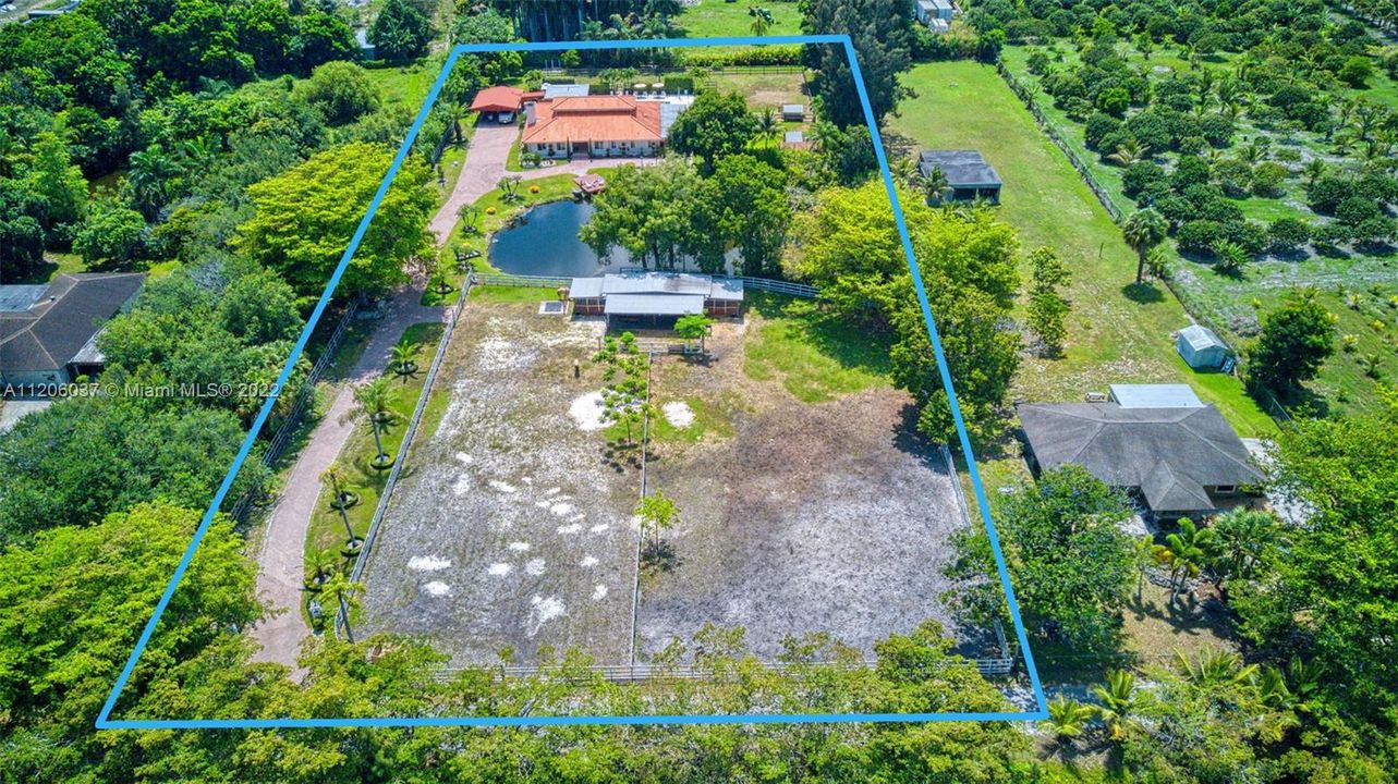 最近售出: $1,695,000 (5 贝兹, 4 浴室, 0 平方英尺)