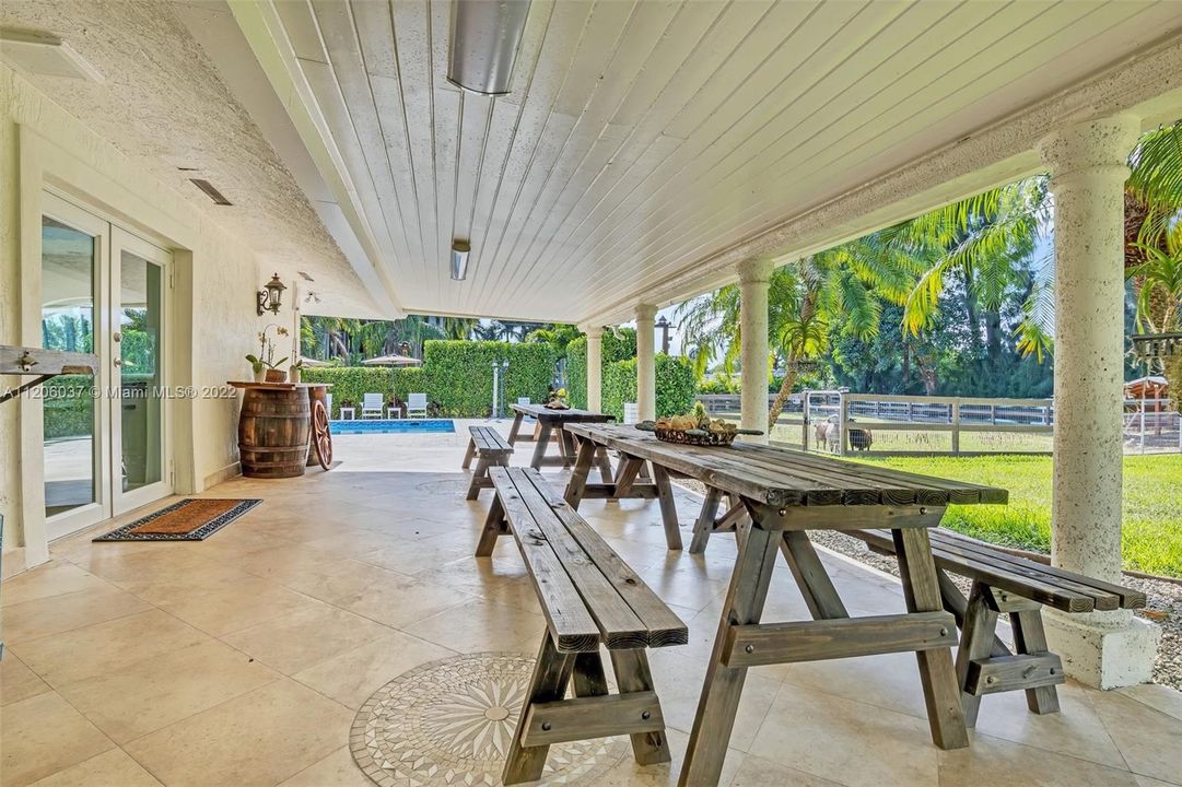 最近售出: $1,695,000 (5 贝兹, 4 浴室, 0 平方英尺)