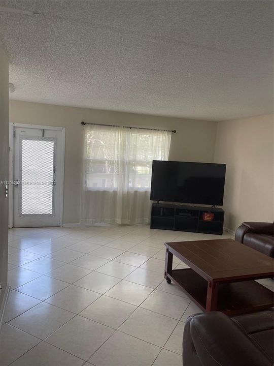 Recently Sold: $167,000 (2 beds, 2 baths, 1000 Square Feet)