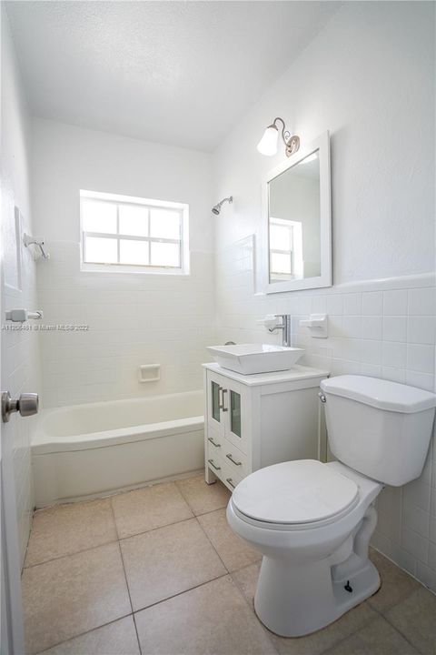 最近租的: $1,700 (0 贝兹, 1 浴室, 498 平方英尺)