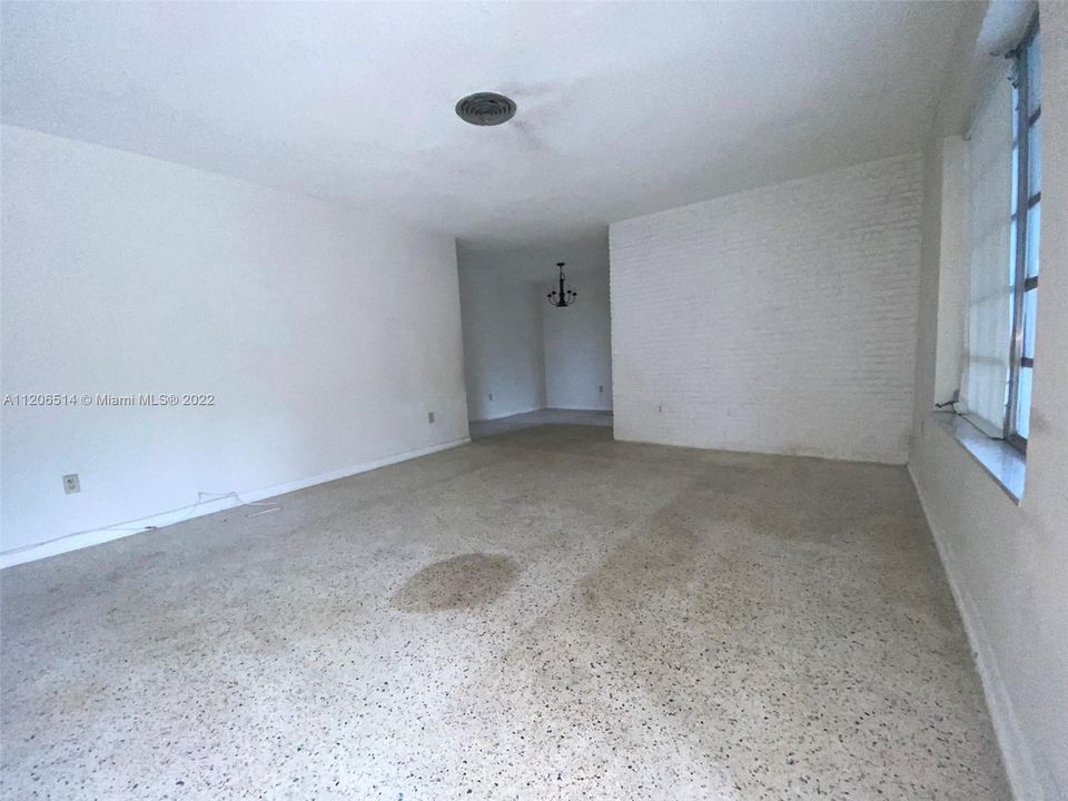 Недавно продано: $549,000 (0 спален, 0 ванн, 2158 Квадратных фут)