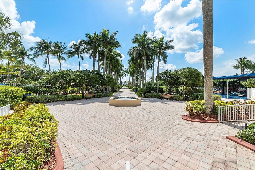 Recently Sold: $750,000 (4 beds, 3 baths, 2709 Square Feet)