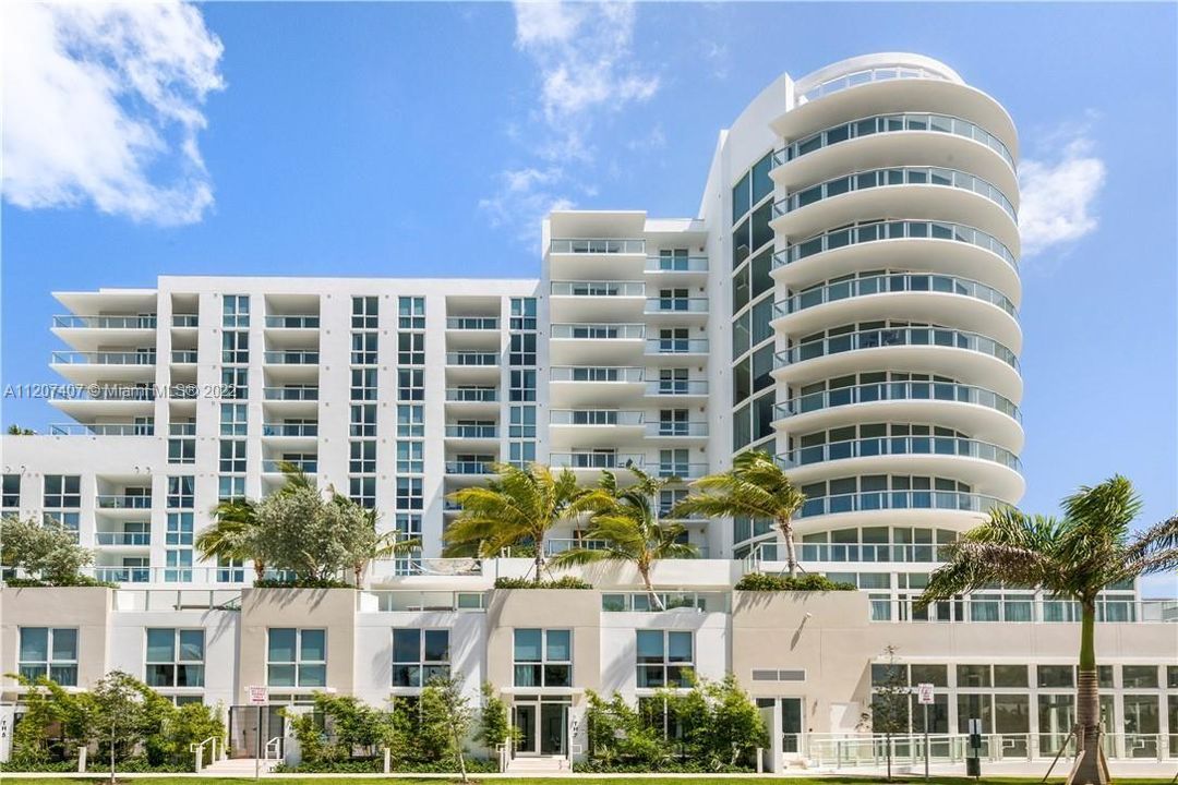 Recently Sold: $795,000 (1 beds, 1 baths, 821 Square Feet)