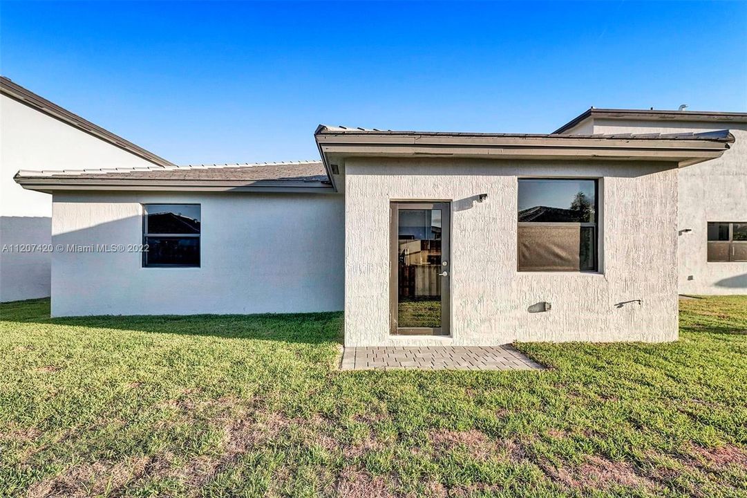 Recientemente alquilado: $4,000 (4 camas, 2 baños, 1833 Pies cuadrados)