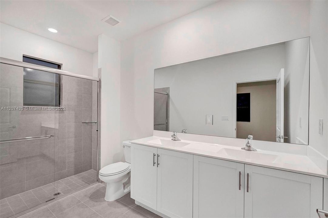 Recientemente alquilado: $4,000 (4 camas, 2 baños, 1833 Pies cuadrados)