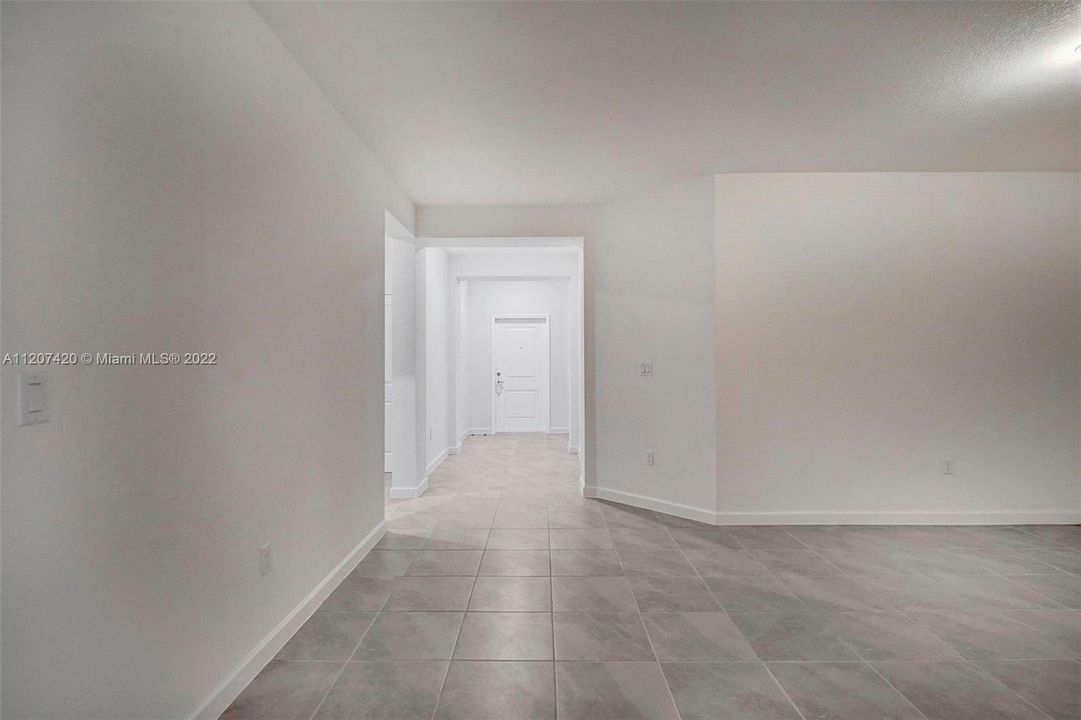 Recientemente alquilado: $4,000 (4 camas, 2 baños, 1833 Pies cuadrados)