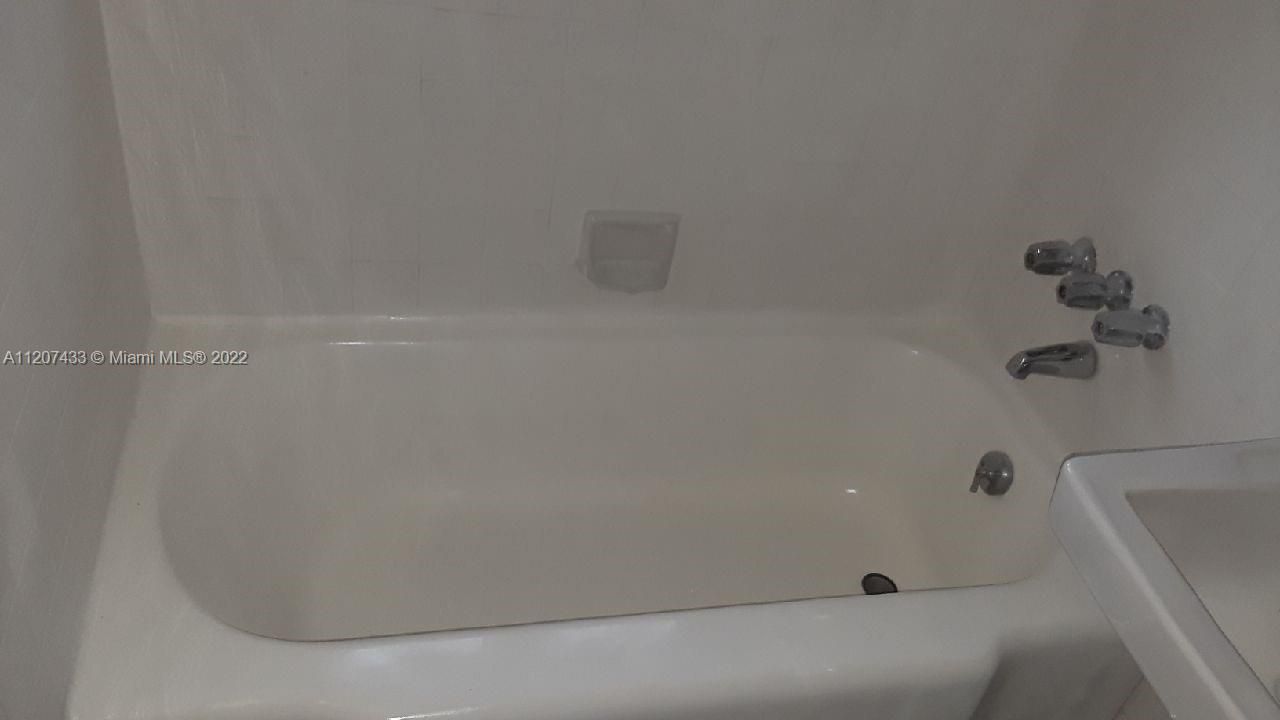 Недавно арендовано: $1,250 (0 спален, 1 ванн, 450 Квадратных фут)