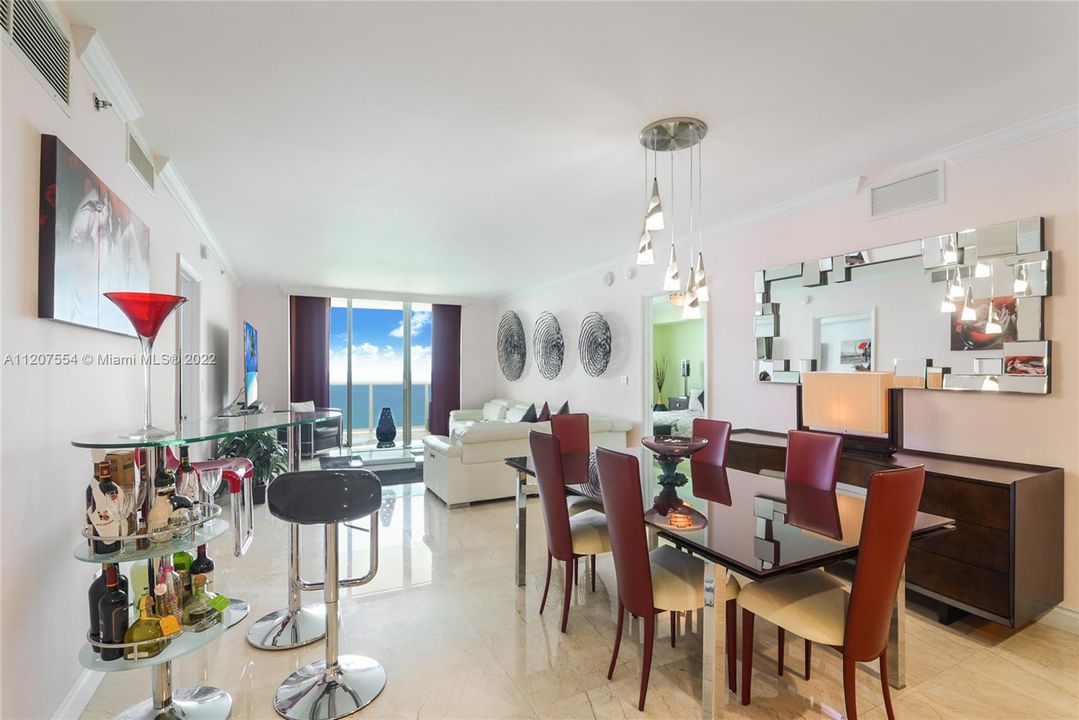 Recently Sold: $1,520,000 (3 beds, 3 baths, 1841 Square Feet)
