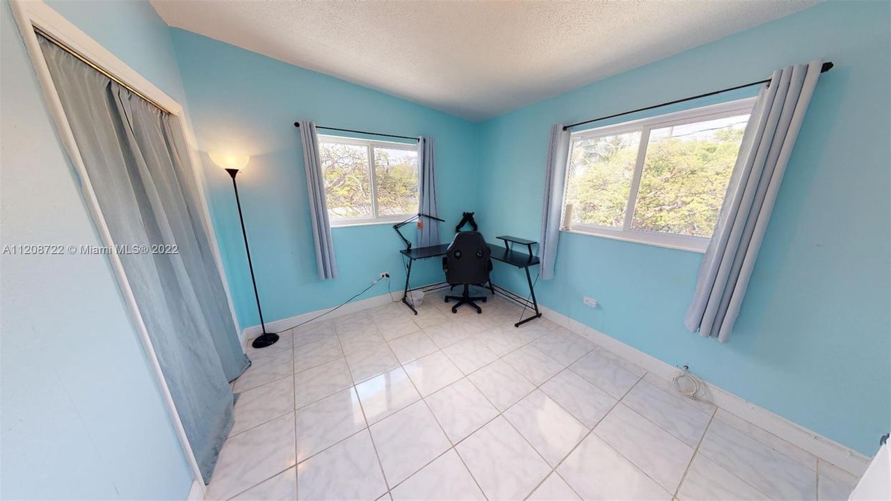 Recently Sold: $575,000 (2 beds, 1 baths, 0 Square Feet)