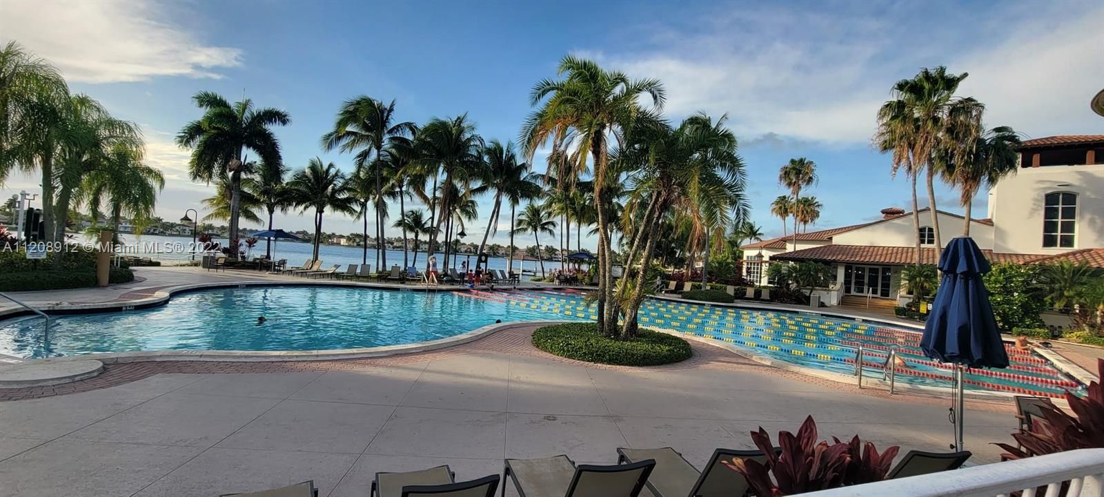 Recientemente alquilado: $6,950 (4 camas, 3 baños, 2401 Pies cuadrados)