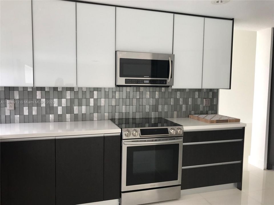 Recientemente alquilado: $6,950 (4 camas, 3 baños, 2401 Pies cuadrados)