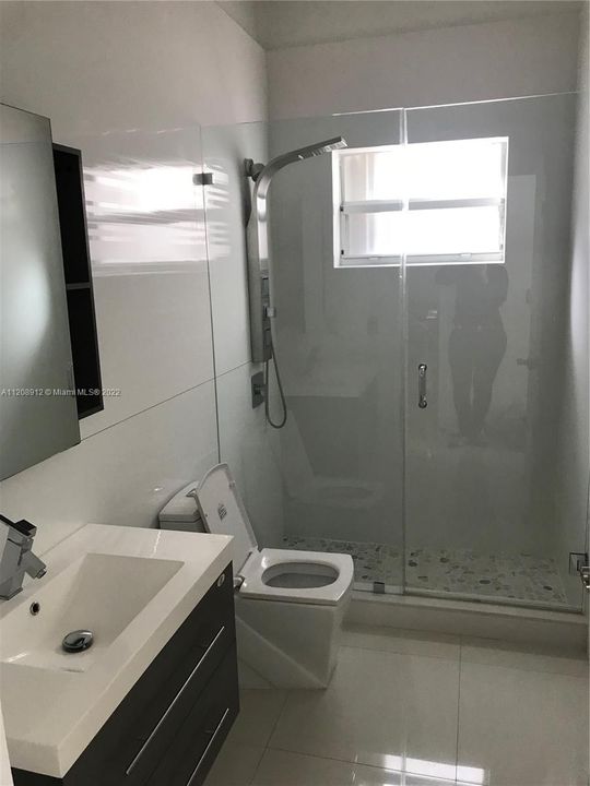 Recientemente alquilado: $6,950 (4 camas, 3 baños, 2401 Pies cuadrados)