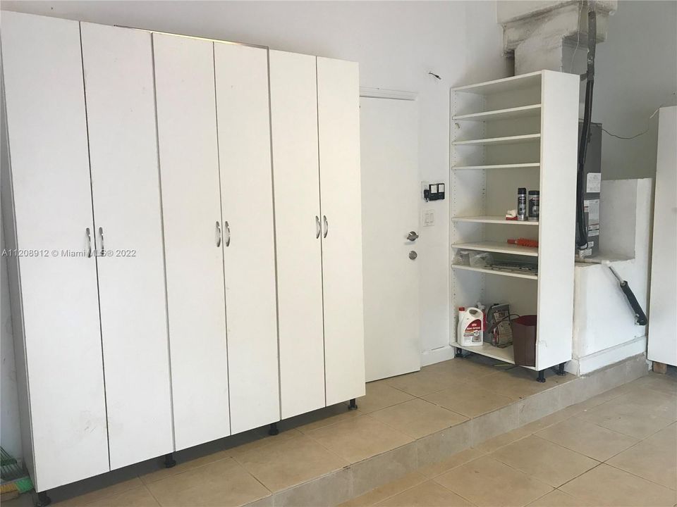 Recientemente alquilado: $6,950 (4 camas, 3 baños, 2401 Pies cuadrados)