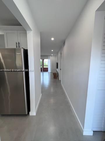 Recently Rented: $2,200 (1 beds, 1 baths, 712 Square Feet)