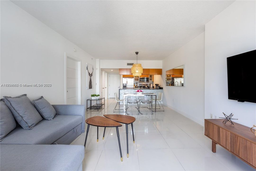 Recently Sold: $389,000 (1 beds, 1 baths, 791 Square Feet)