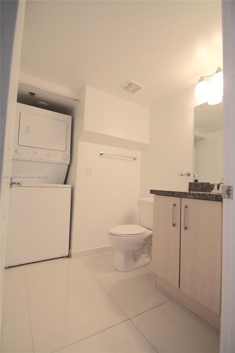 Recently Rented: $2,700 (1 beds, 1 baths, 790 Square Feet)