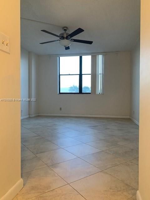 Recently Sold: $220,000 (2 beds, 2 baths, 1150 Square Feet)