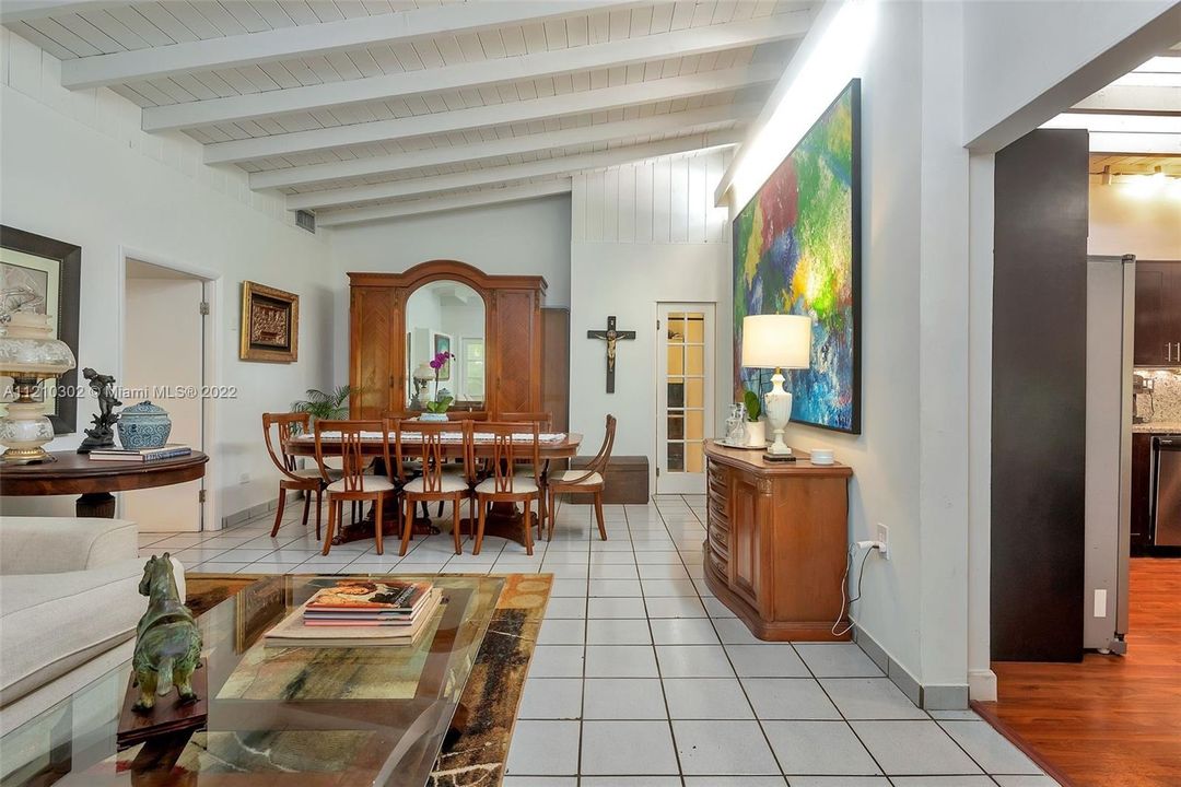 Недавно арендовано: $4,500 (3 спален, 2 ванн, 3450 Квадратных фут)