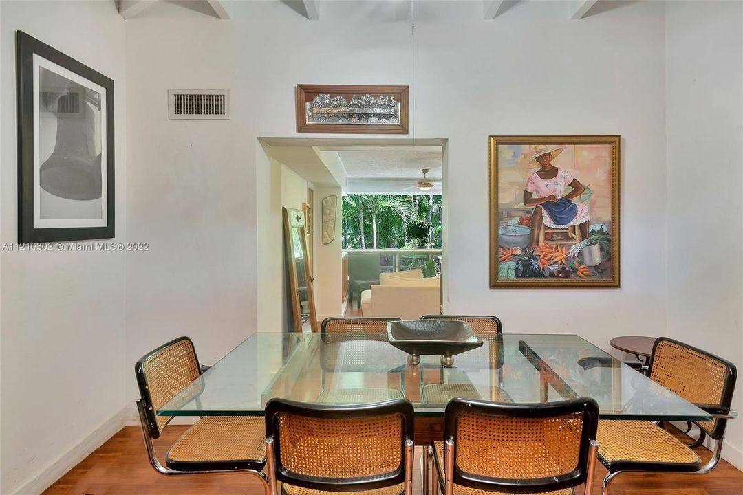 Недавно арендовано: $4,500 (3 спален, 2 ванн, 3450 Квадратных фут)