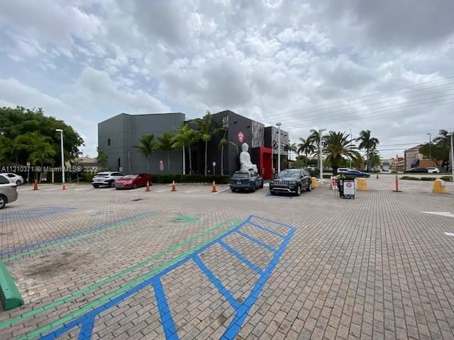 Restaurant in premises