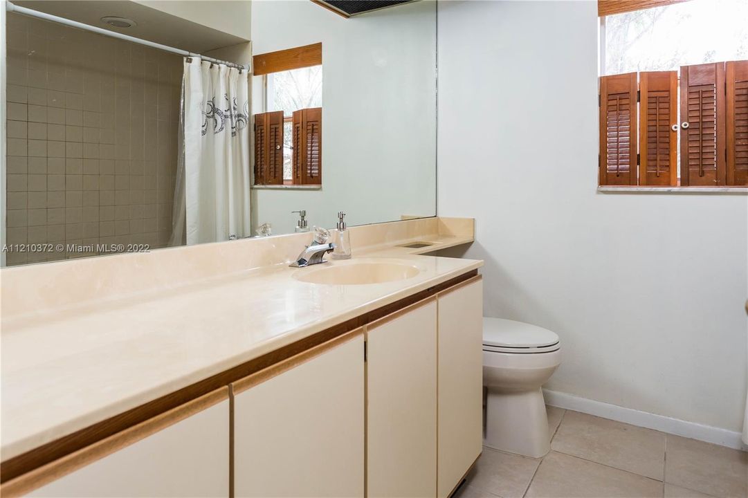 Недавно арендовано: $4,200 (4 спален, 2 ванн, 2552 Квадратных фут)