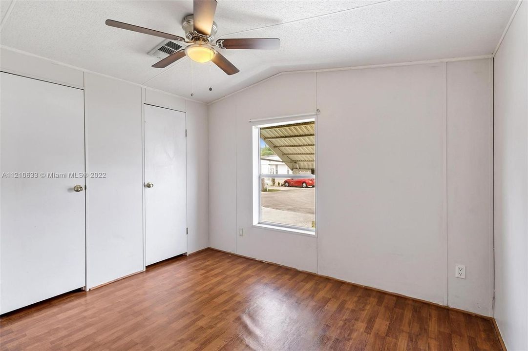 Recently Sold: $200,000 (2 beds, 2 baths, 784 Square Feet)