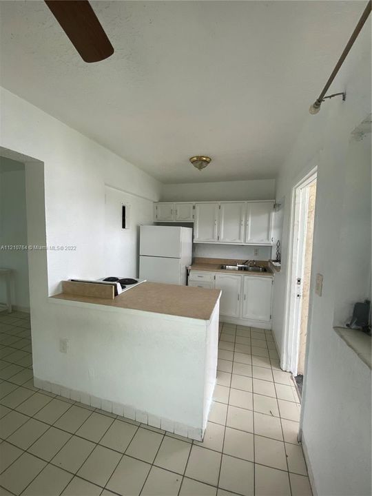 Recently Rented: $1,450 (1 beds, 1 baths, 0 Square Feet)