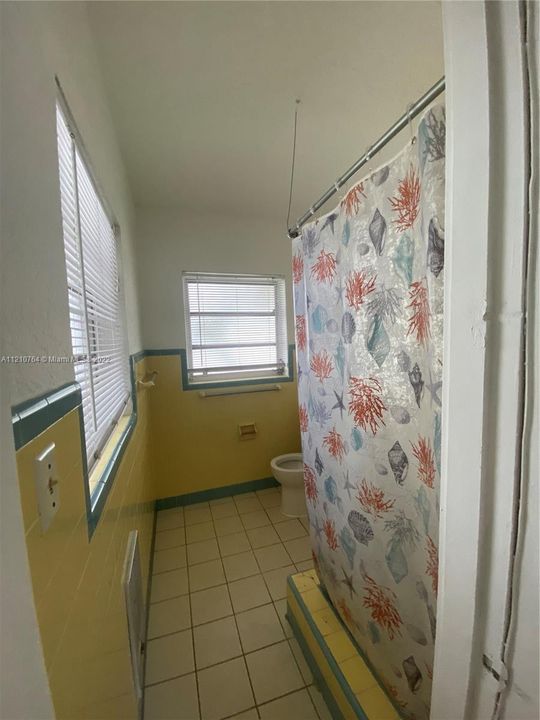 Recently Rented: $1,450 (1 beds, 1 baths, 0 Square Feet)