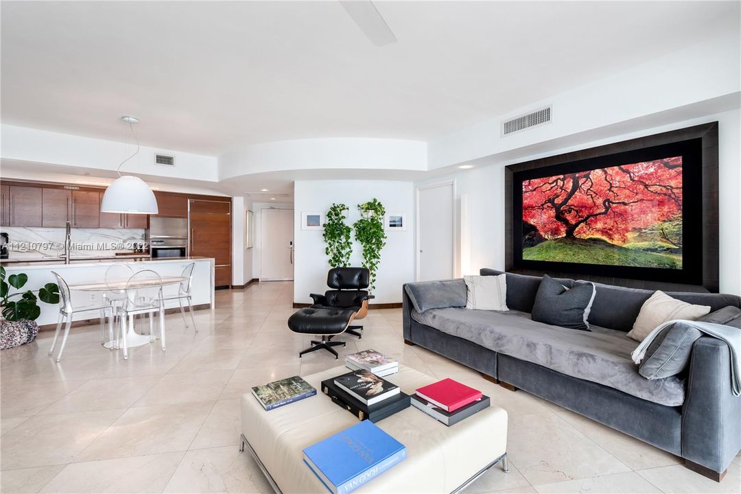 Recently Sold: $1,699,888 (2 beds, 2 baths, 1536 Square Feet)