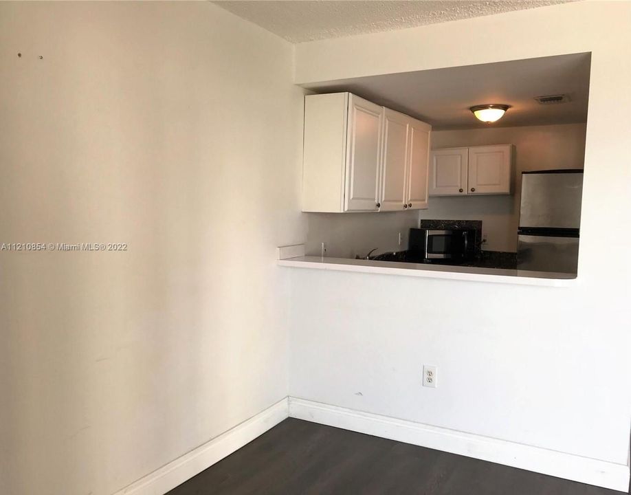 Recently Rented: $2,295 (1 beds, 1 baths, 680 Square Feet)