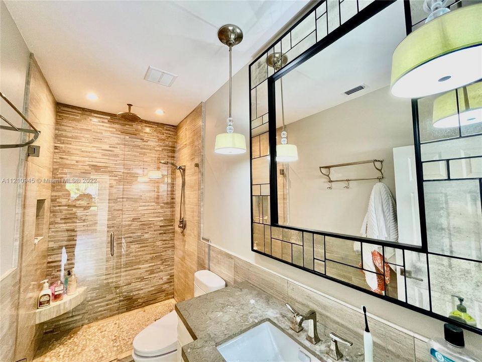Недавно арендовано: $10,500 (5 спален, 3 ванн, 3398 Квадратных фут)
