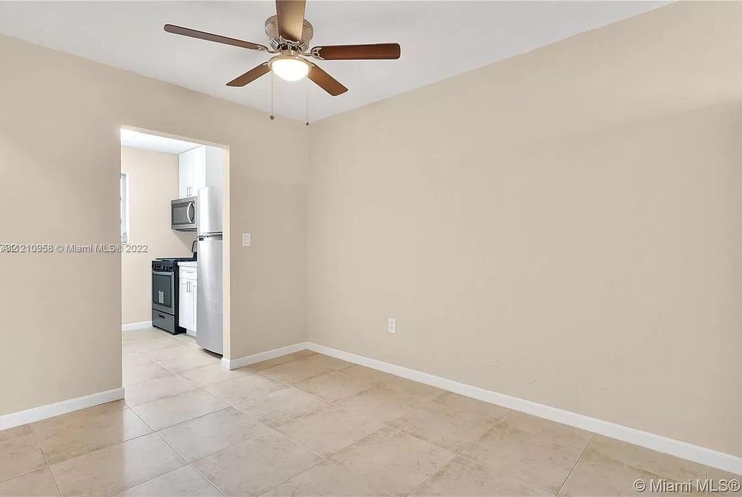 Recently Rented: $1,400 (0 beds, 1 baths, 455 Square Feet)